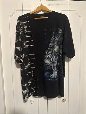 Vintage AOP Men's Black Short-Sleeve Graphic Tiger Tee